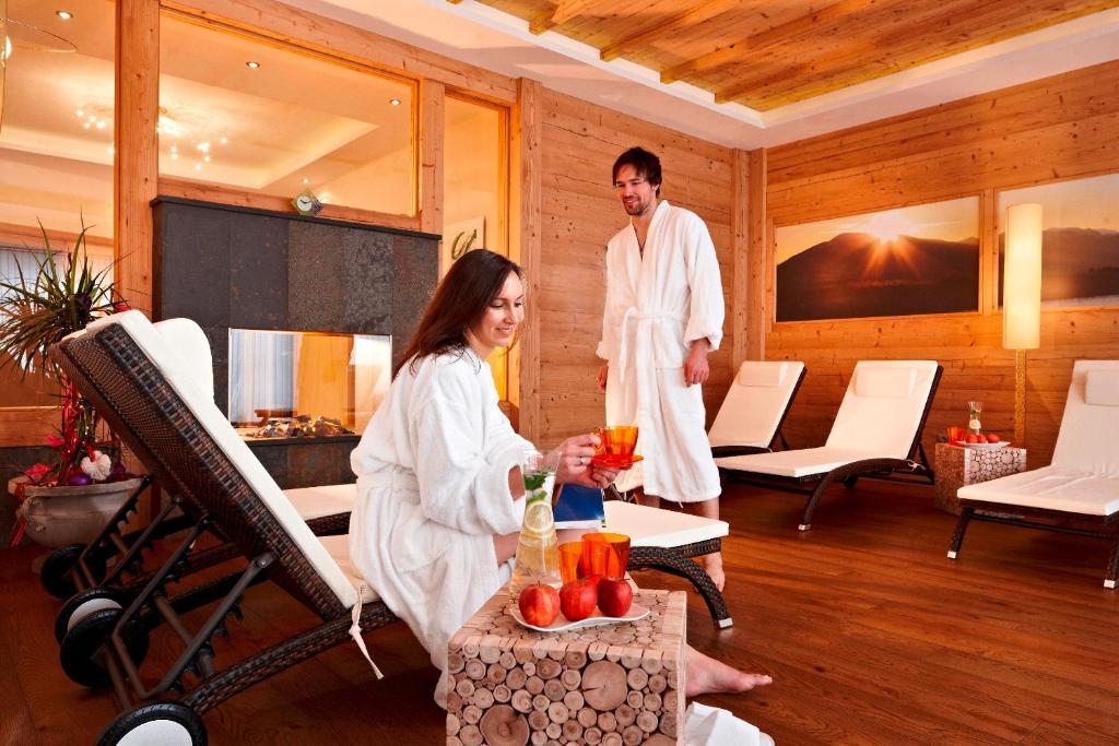 Biohotel Castello Koenigsleiten 쾨닉슬라이텐 외부 사진