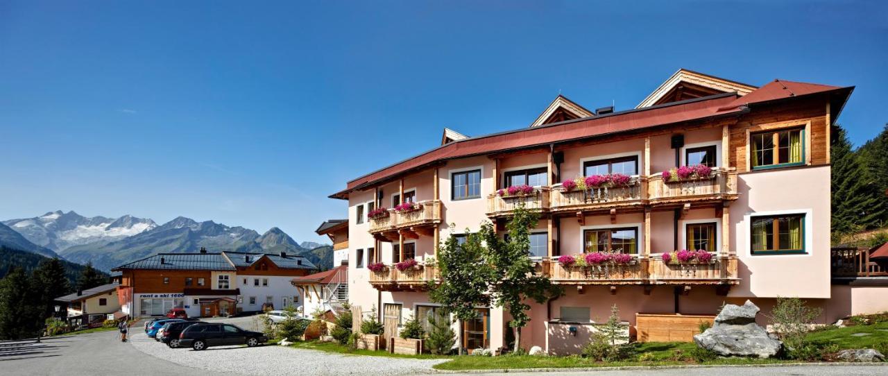 Biohotel Castello Koenigsleiten 쾨닉슬라이텐 외부 사진